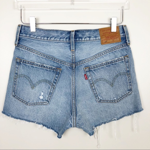 Levi’s | High Rise Logo Tape Denim Shorts 90’s - Picture 3 of 9
